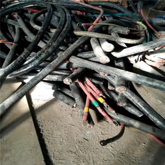 公司專回收舊電器超市設(shè)備貨架不銹鋼廢銅鐵