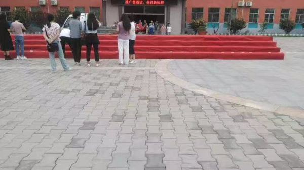 石家莊合影臺(tái)合唱臺(tái)看臺(tái)租賃搭建中心